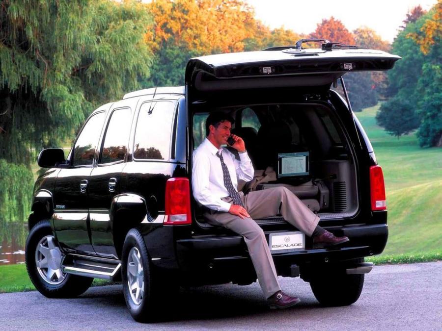  Cadillac Escalade 2001 года  (фото 29 из 31)